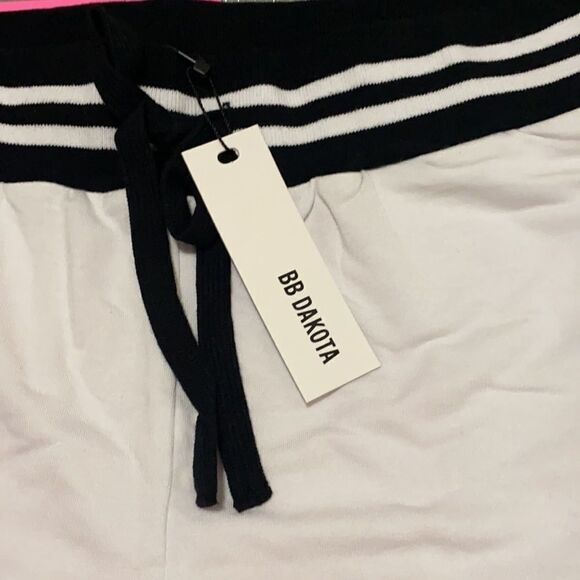 NWT BB Dakota Retro Knit Shorts - Picture 4 of 4